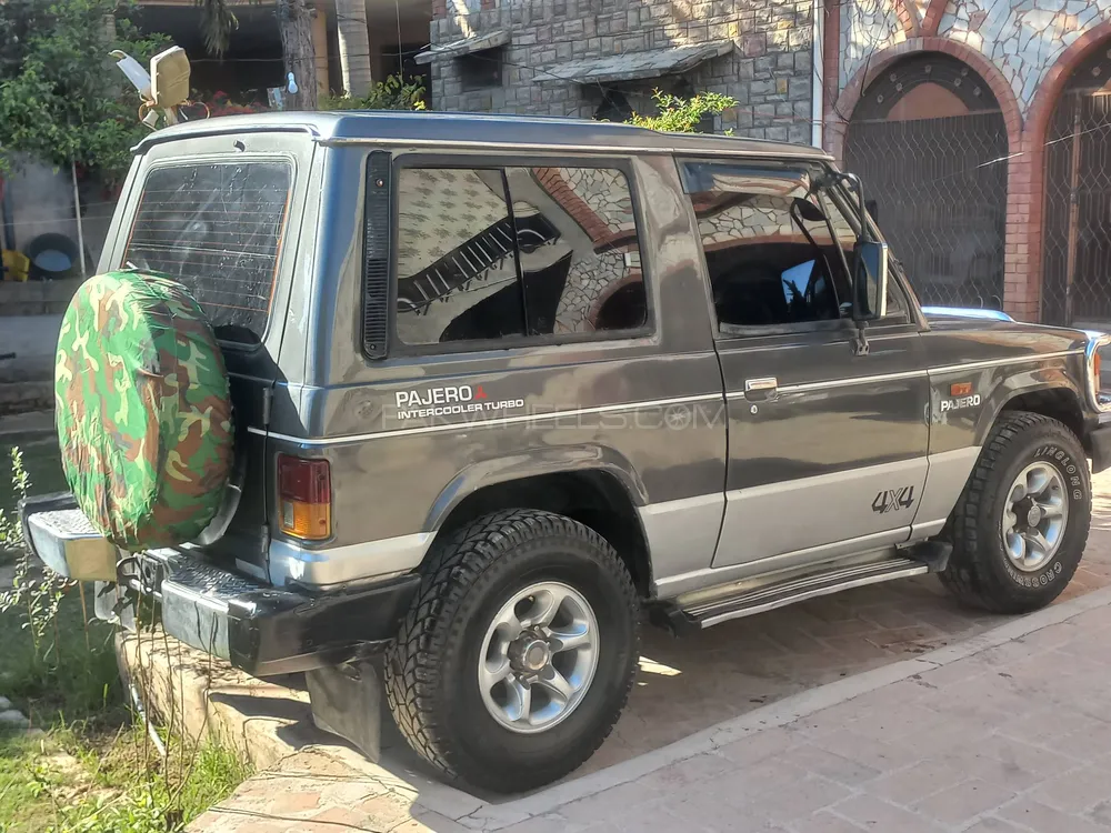 Mitsubishi Pajero 1989 for Sale in Peshawar Mitsubishi Pajero 1989 for Sale in Peshawar Image-5