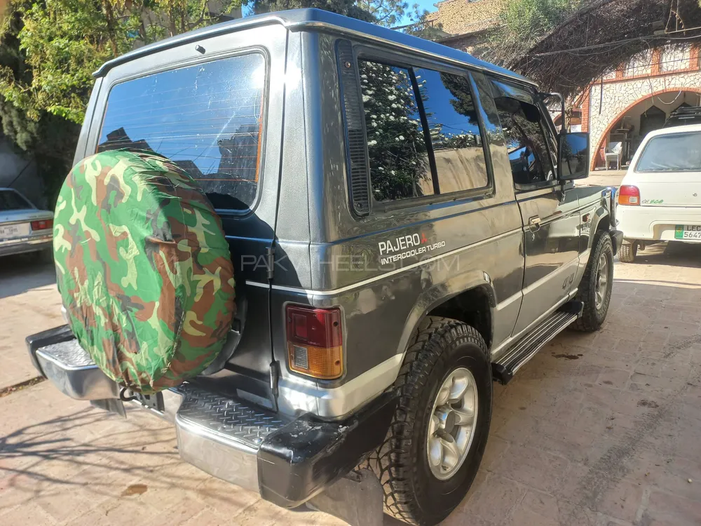 Mitsubishi Pajero 1989 for Sale in Peshawar Mitsubishi Pajero 1989 for Sale in Peshawar Image-10