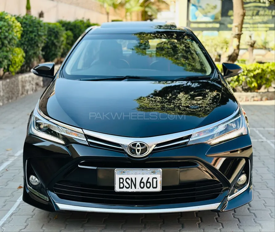 Toyota Corolla 2020 for Sale in Multan Image-1