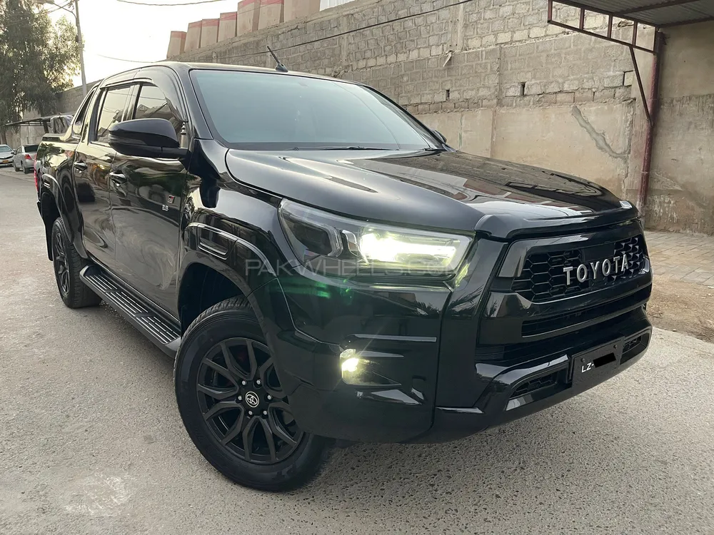 Toyota Hilux 2024 for Sale in Karachi Image-1