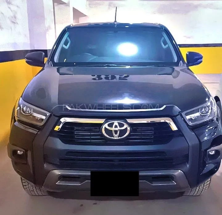 Toyota Hilux 2023 for Sale in Islamabad Image-1