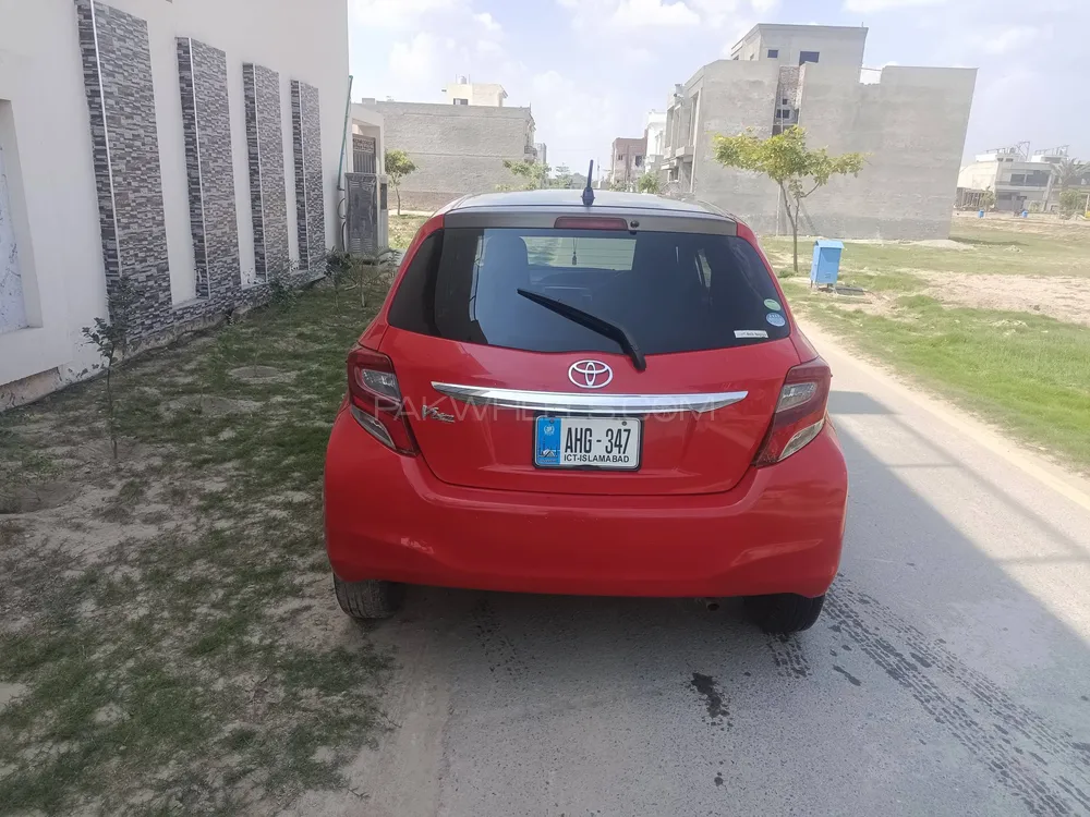 Toyota Vitz 2014 for Sale in Multan Image-1