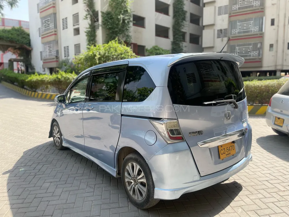 Honda Freed 2012 for Sale in Karachi Image-1