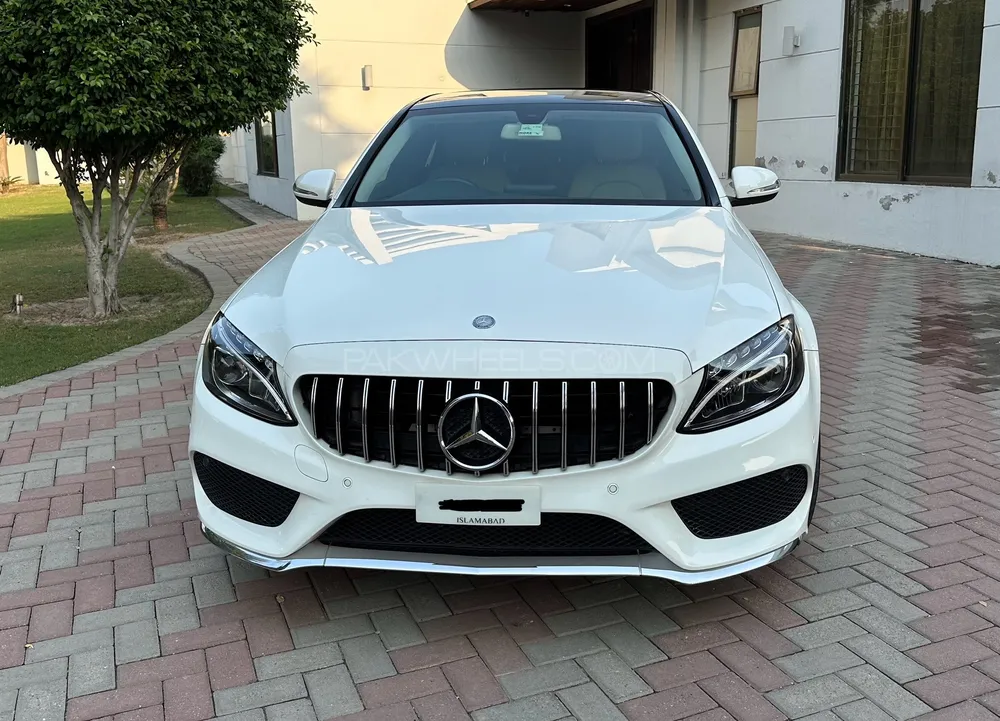 Mercedes Benz C Class 2015 for Sale in Lahore Image-1