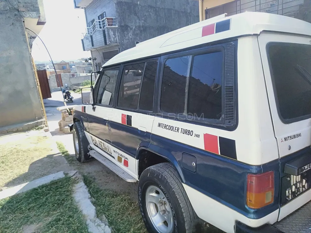 Mitsubishi Pajero 1986 for Sale in Islamabad Image-1