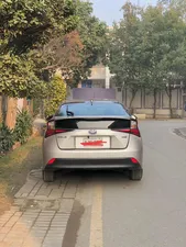 Toyota Prius S 2019 for Sale