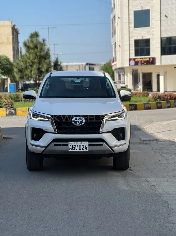 ٹویوٹا فورچیونر 2022 for Sale in گجرانوالہ Image-1