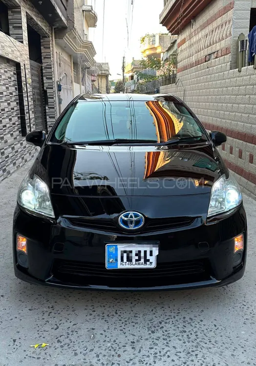 Toyota Prius 2011 for Sale in Islamabad Image-1