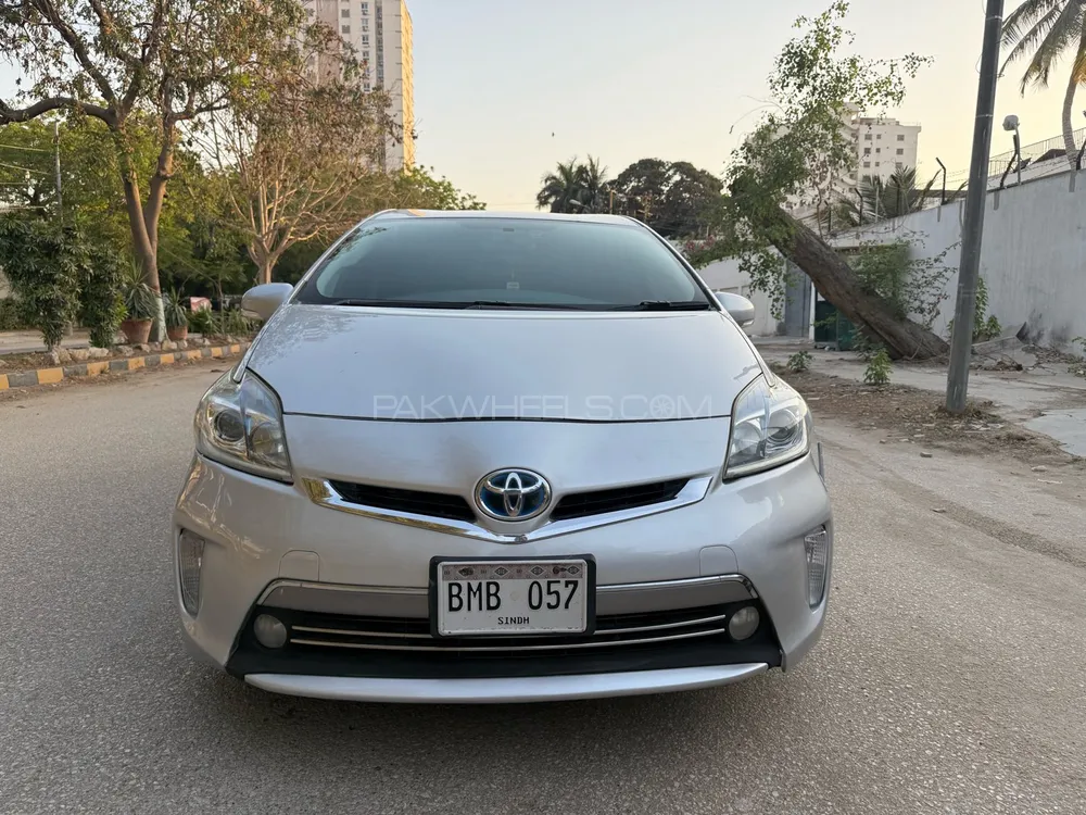 Toyota Prius 2014 for Sale in Karachi Image-1