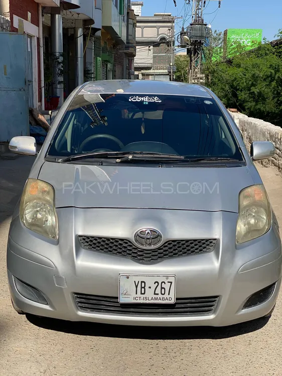 Toyota Vitz 2009 for Sale in Peshawar Image-1