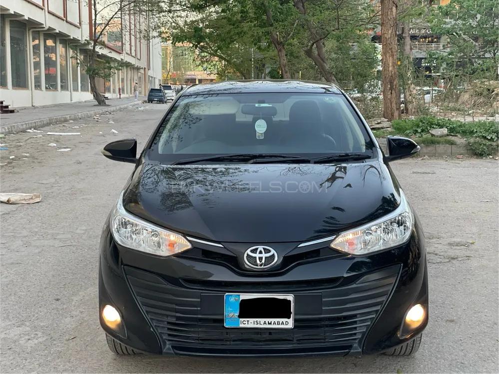 Toyota Yaris Sedan 2021 for Sale in Islamabad Image-1