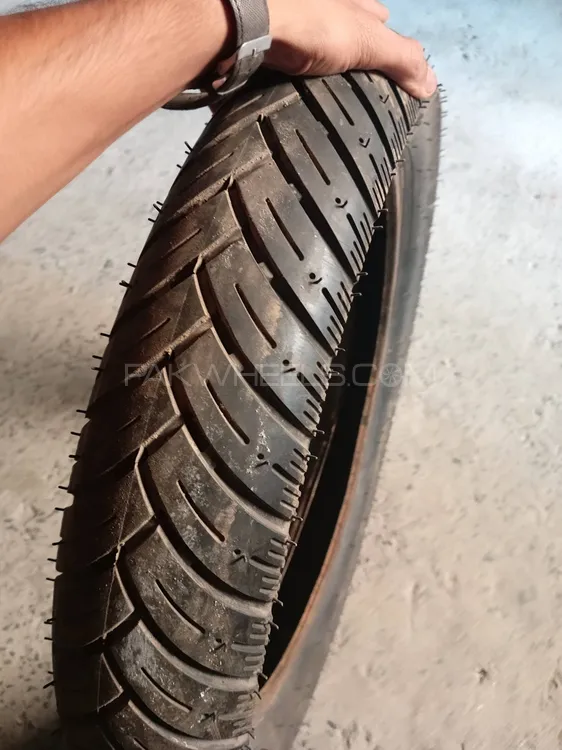 cafe racer fatt tyres for cd70 & 125 Image-1