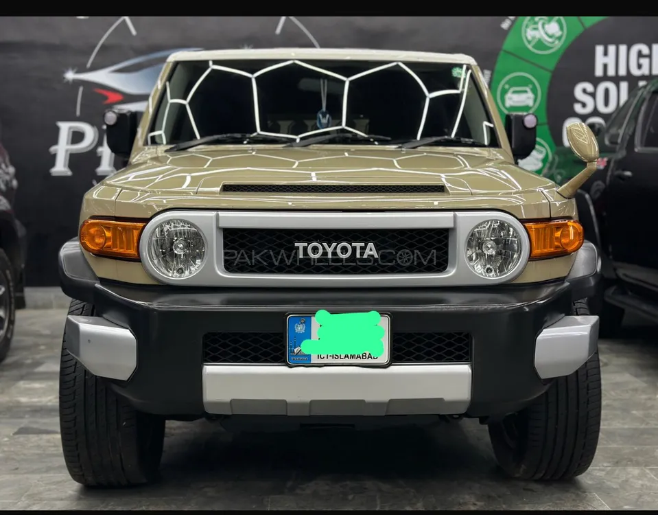 ٹویوٹا ایف جے کروزر 2013 for Sale in کراچی Image-1