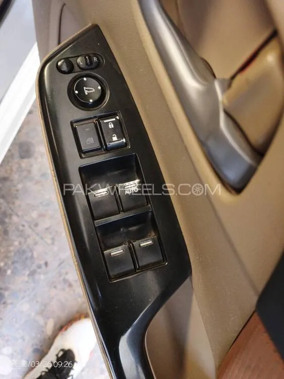 Honda Civic 2013 for Sale in Karachi Honda Civic 2013 for Sale in Karachi Image-12
