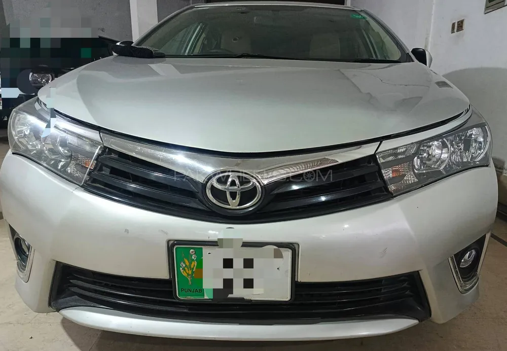 Toyota Corolla 2017 for Sale in Lahore Image-1