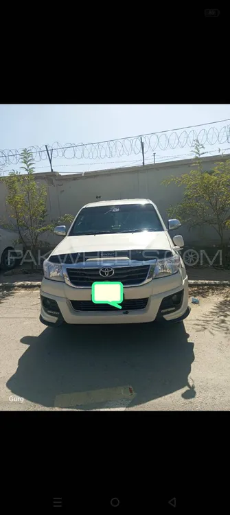 Toyota Hilux 2014 for Sale in Karachi Image-1