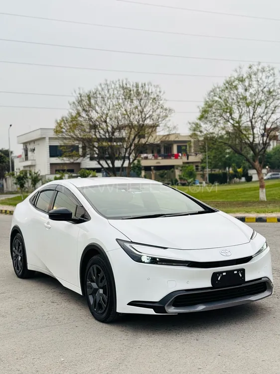 Toyota Prius 2023 for Sale in Gujranwala Image-1