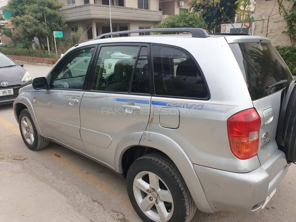 Toyota Rav4 2005 for Sale in Islamabad Image-1