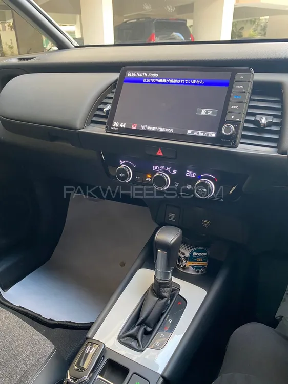 Honda Fit 2020 for Sale in Karachi Image-1