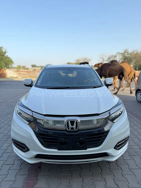 Honda Vezel 2018 for Sale in Lahore Image-1