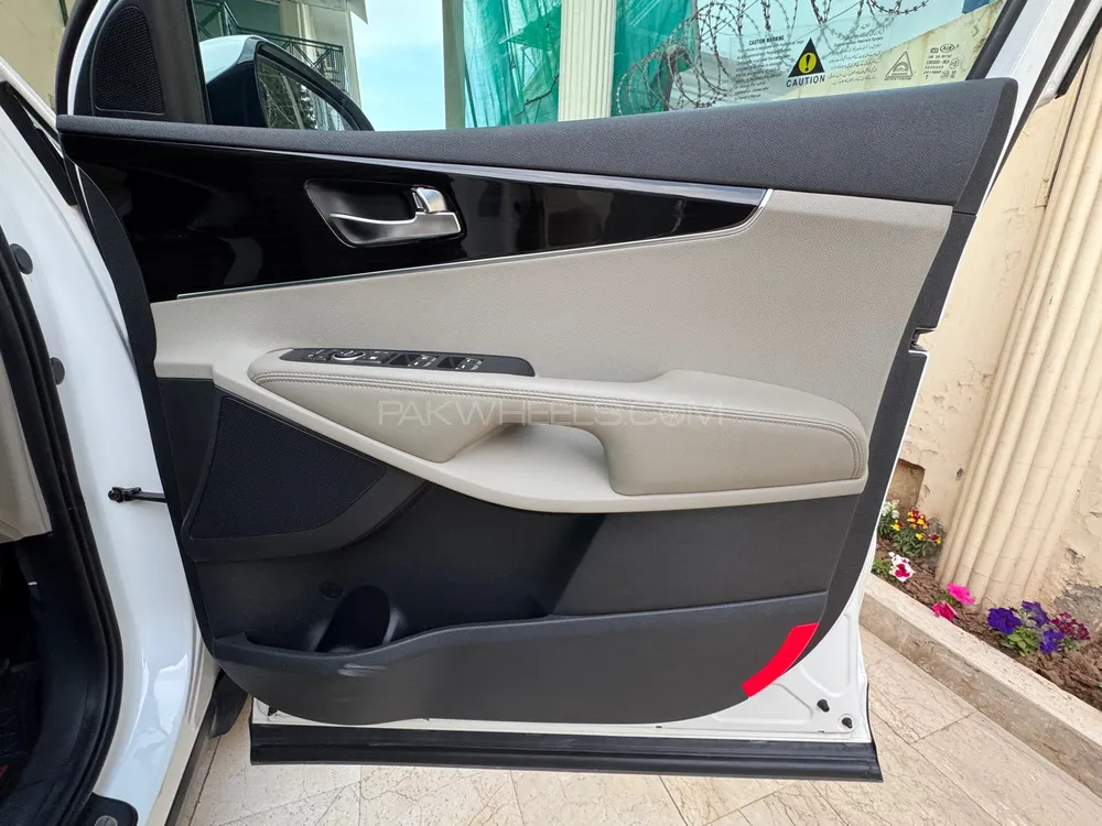 KIA Sorento 2022 for Sale in Islamabad KIA Sorento 2022 for Sale in Islamabad Image-6
