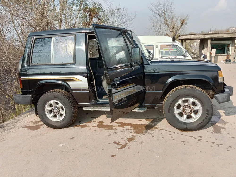Mitsubishi Pajero 1985 for Sale in Kashmir Image-1