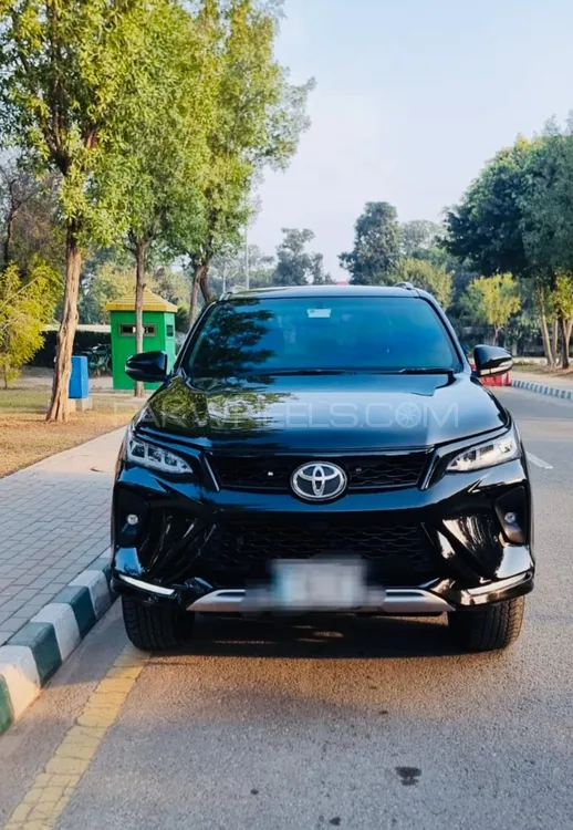 Toyota Fortuner 2023 for Sale in Lahore Image-1