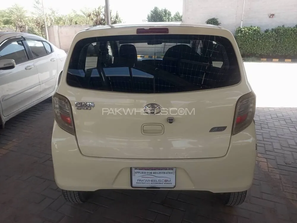 Toyota Pixis Epoch 2014 for Sale in Faisalabad Toyota Pixis Epoch 2014 for Sale in Faisalabad Image-4