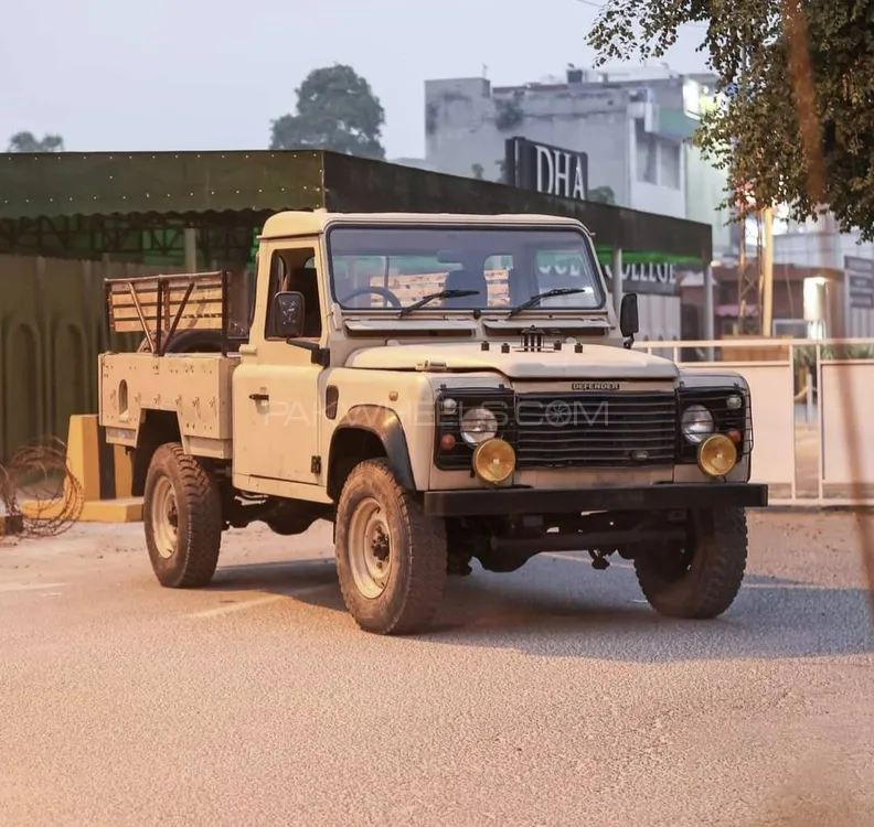 لینڈ روور ڈیفنڈر 2006 for Sale in لاہور Image-1