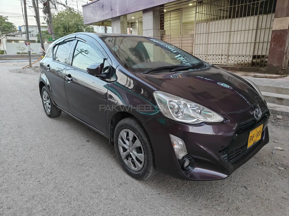 Toyota Aqua 2015 for Sale in Karachi Image-1