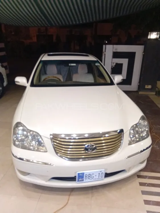 Toyota Crown 2004 for Sale in Lahore Image-1