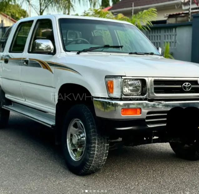 Toyota Hilux 1992 for Sale in Multan Image-1