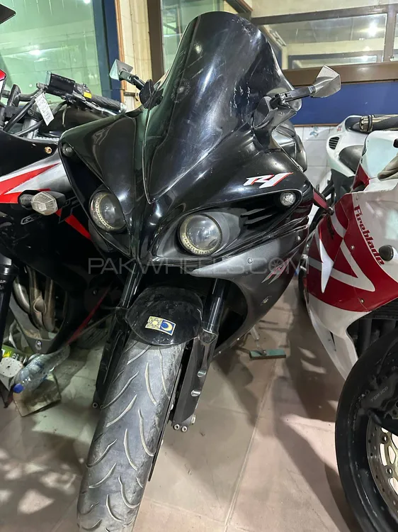 Yamaha YZF-R1 2009 for Sale Image-1