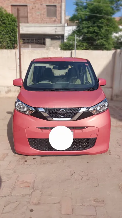 نسان ڈیز 2023 for Sale in لاہور Image-1