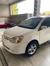 Toyota Platz F 1.0 2004 for Sale