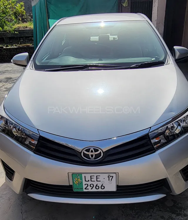 Toyota Corolla 2017 for Sale in Gujrat Image-1
