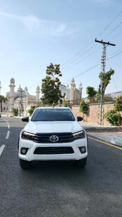 Toyota Hilux 2021 for Sale in Lahore Image-1