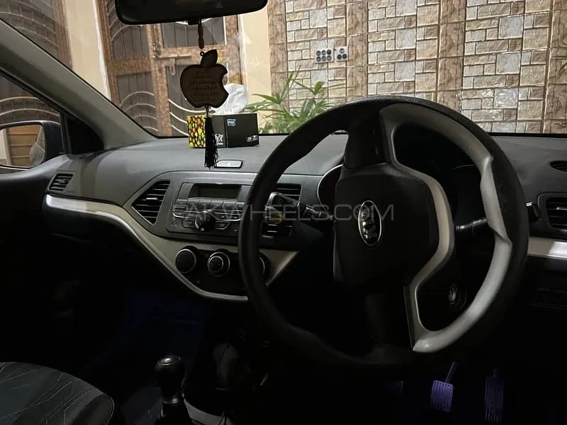 KIA Picanto 2023 for Sale in Lahore Image-1