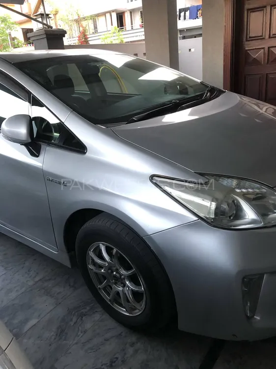 Toyota Prius 2012 for Sale in Islamabad Image-1