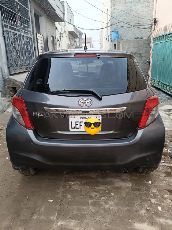 Toyota Vitz 2013 for Sale in Faisalabad Image-1