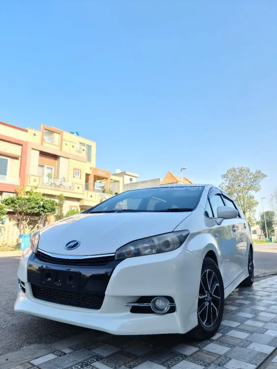 Toyota Wish 2009 for Sale in Sialkot Image-1