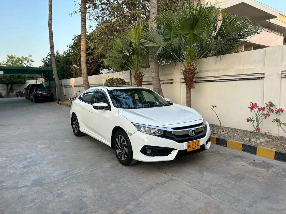 Honda Civic 2018 for Sale in Karachi Image-1