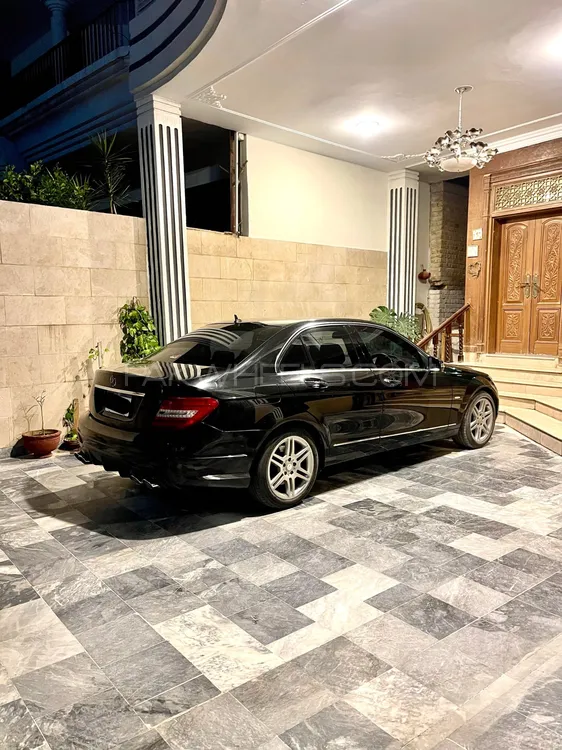 Mercedes Benz C Class 2009 for Sale in Peshawar Image-1