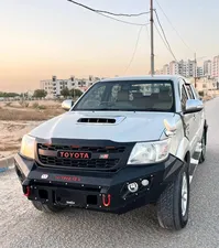 Toyota Hilux D-4D Automatic 2013 for Sale