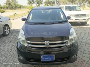 Toyota ISIS G 2006 for Sale