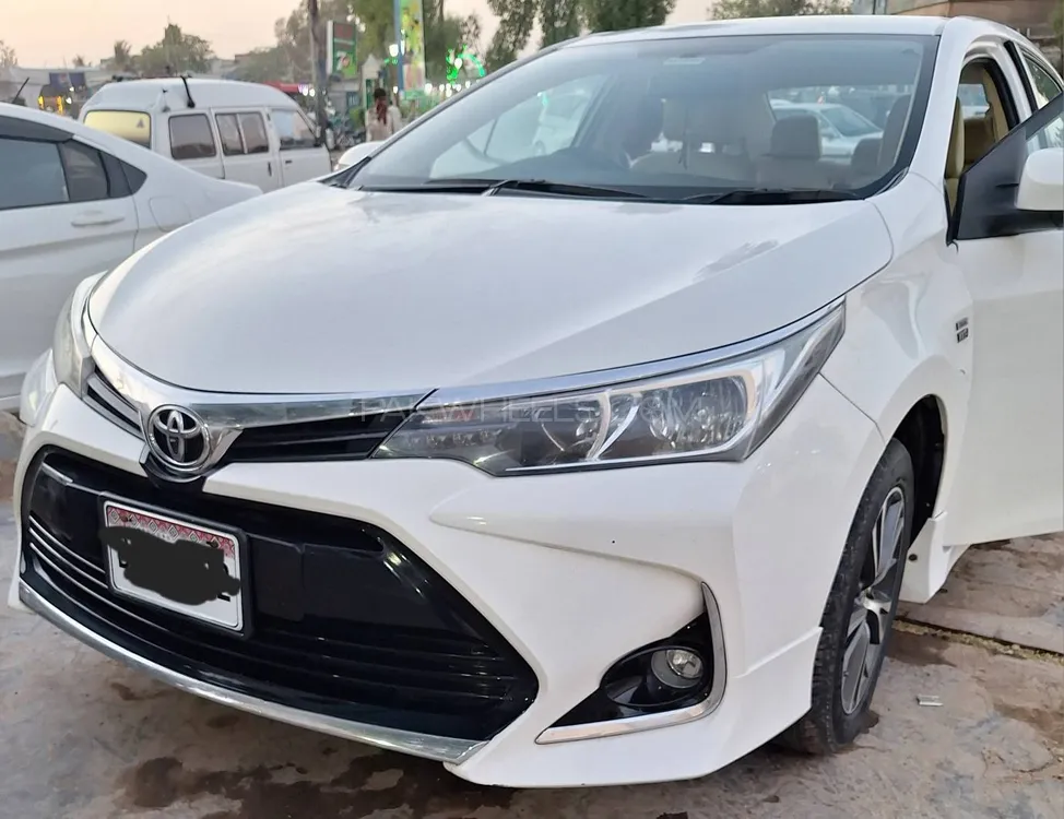 Toyota Corolla 2018 for Sale in Karachi Image-1