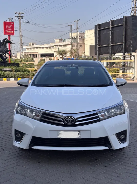 Toyota Corolla 2015 for Sale in Multan Image-1