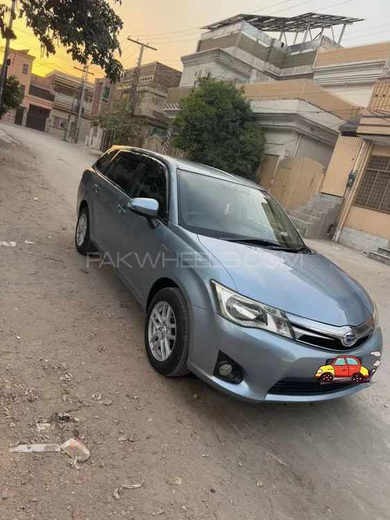 Toyota Corolla Fielder 2013 for Sale in Peshawar Image-1
