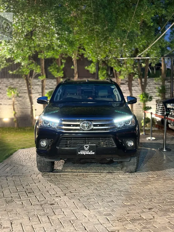 Toyota Hilux 2021 for Sale in Lahore Image-1