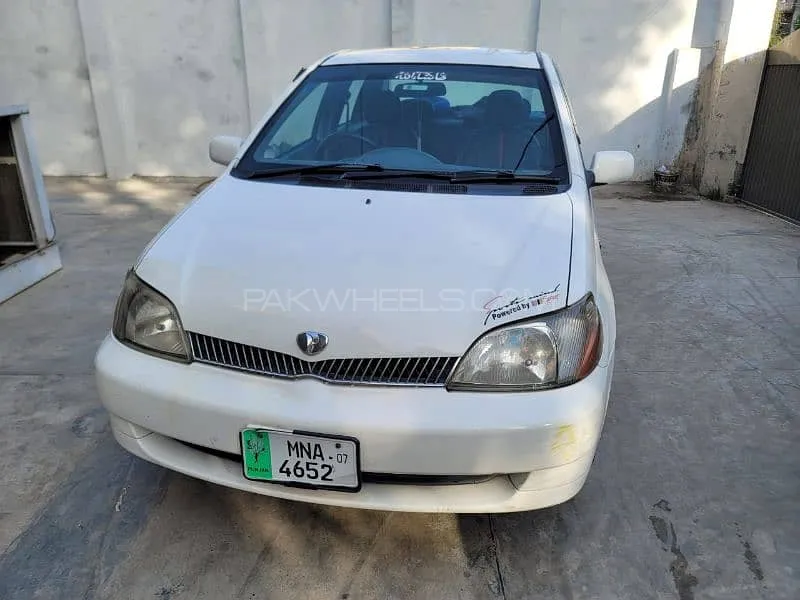Toyota Platz 2002 for Sale in Lahore Image-1